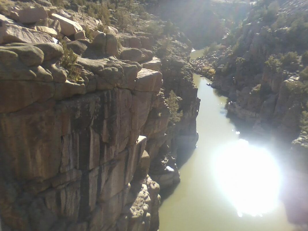 19- N. Platte river below freemont bridge- Freemont Canyon.jpg