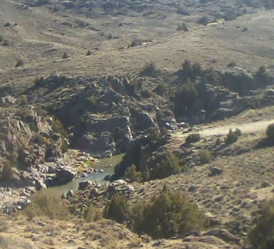 34- N. Platte river far below the road-freemont canyon.jpg