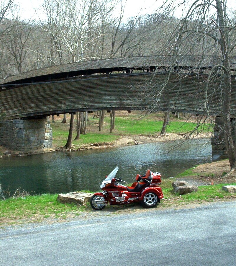 Trike _ Humpback Bridge a 04-06-06.jpg