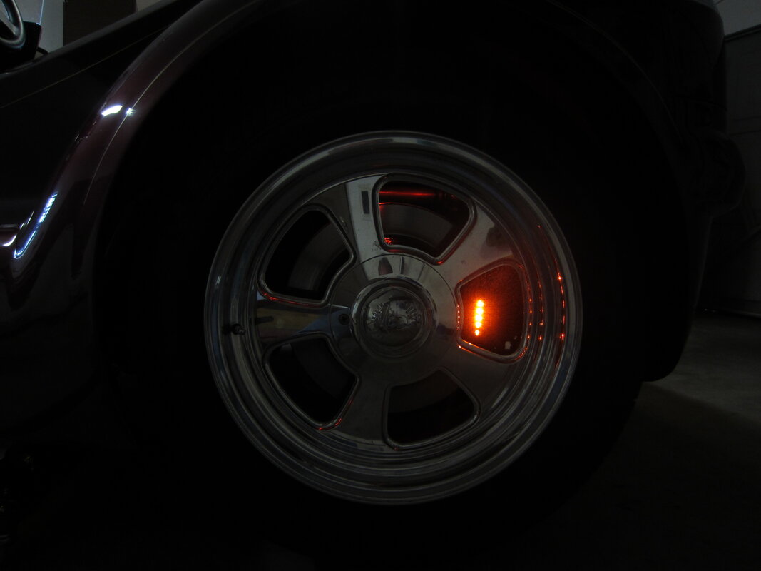 Brake caliper lights 005.JPG
