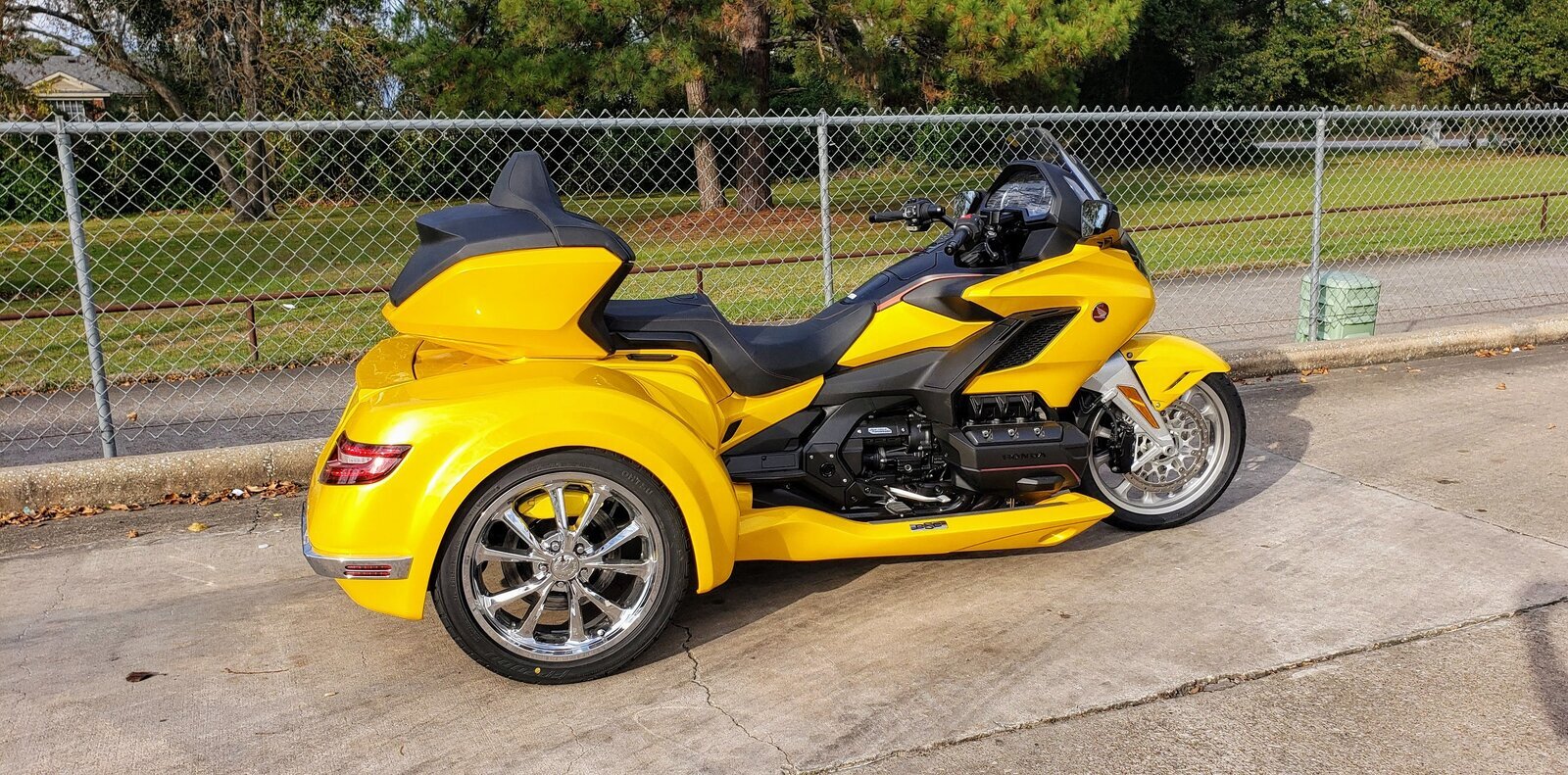 Yellow CSC Honda DCT1.jpg
