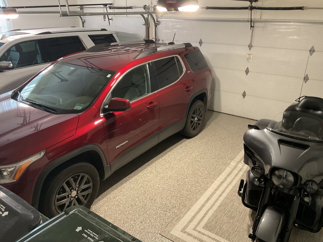 GARAGE.jpg