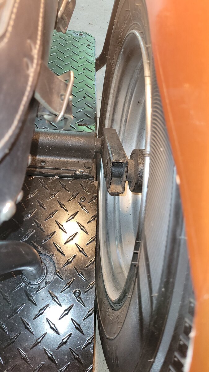 axle 2.jpg