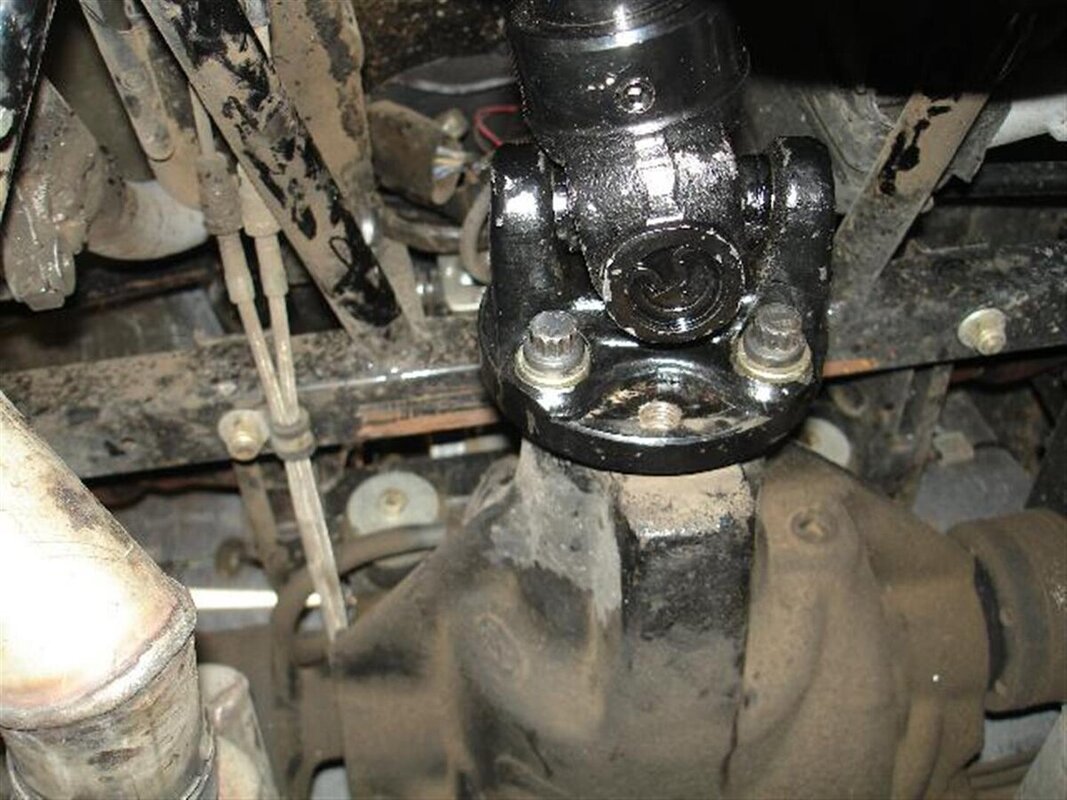Motor Trike Gen III driveshaft (1) (Large).jpg