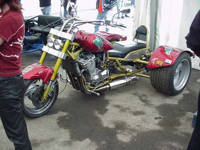 Irish motorcycle show, red trike.jpg