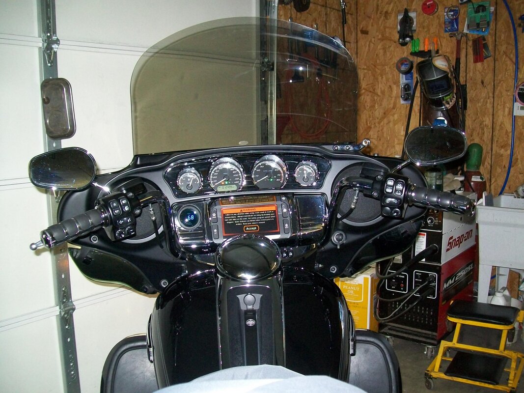 2015 FLHTCUTG 002.jpg