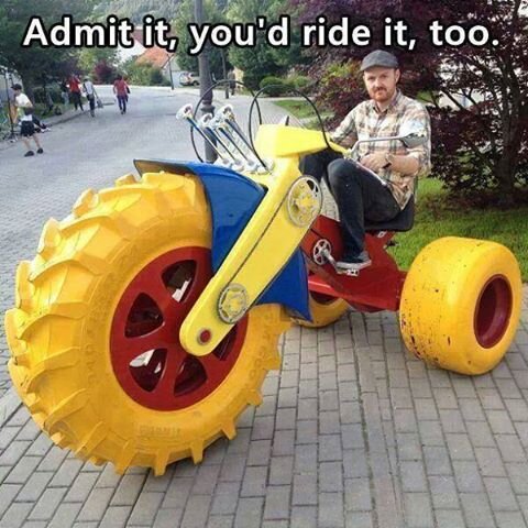 Damn big trike.jpg
