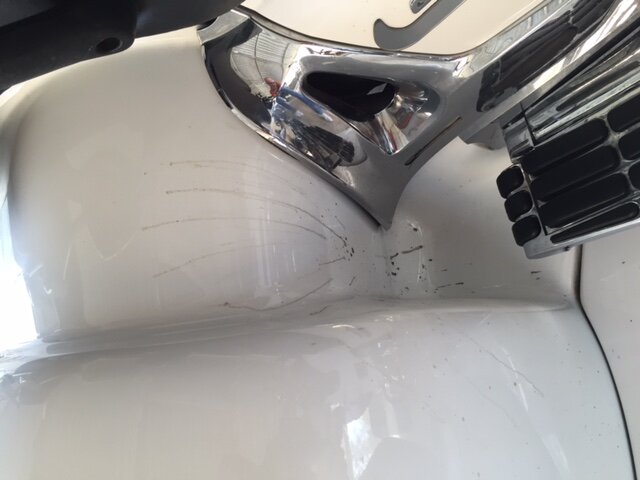 Oil leak.JPG Oil leak.JPG