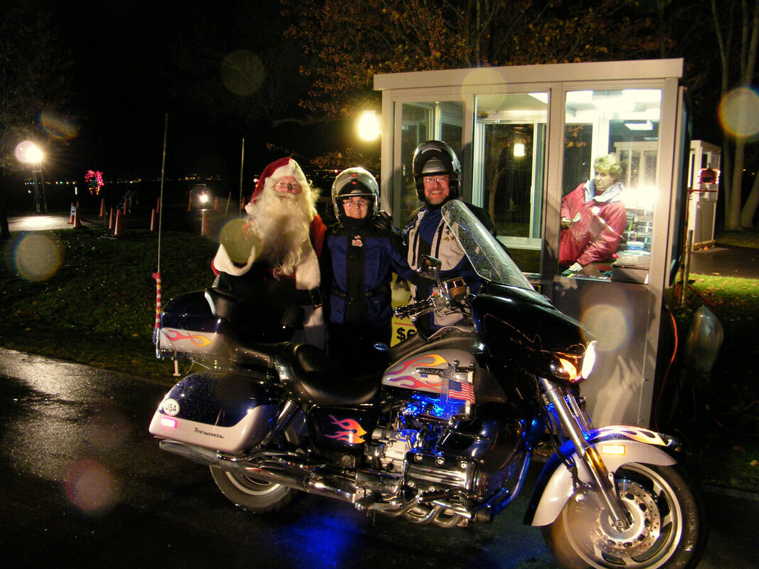 2009  Lights On The Lake.JPG