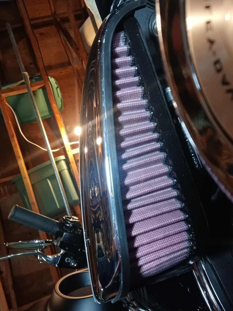 24 Tri Glide SE  High Flow Intake Kit bottom view.jpg