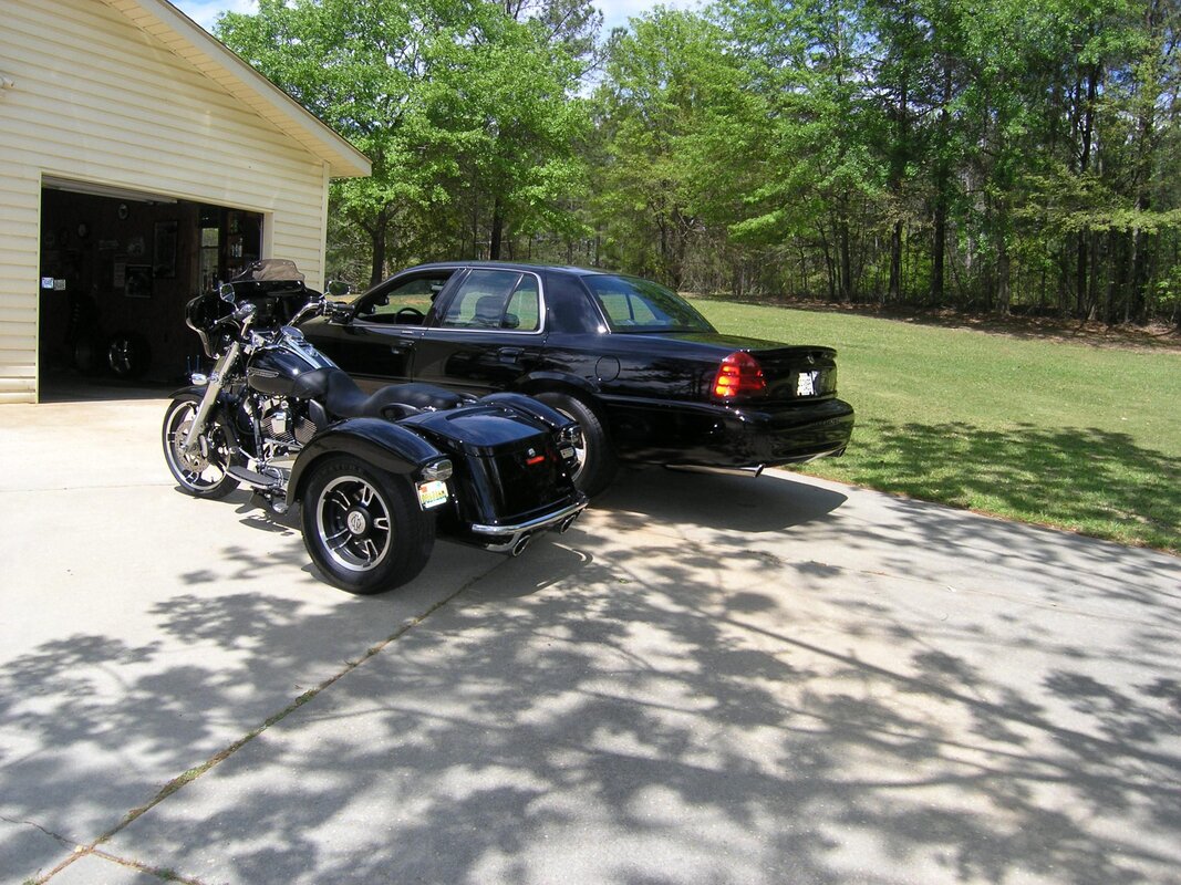 trike and car 4.jpg