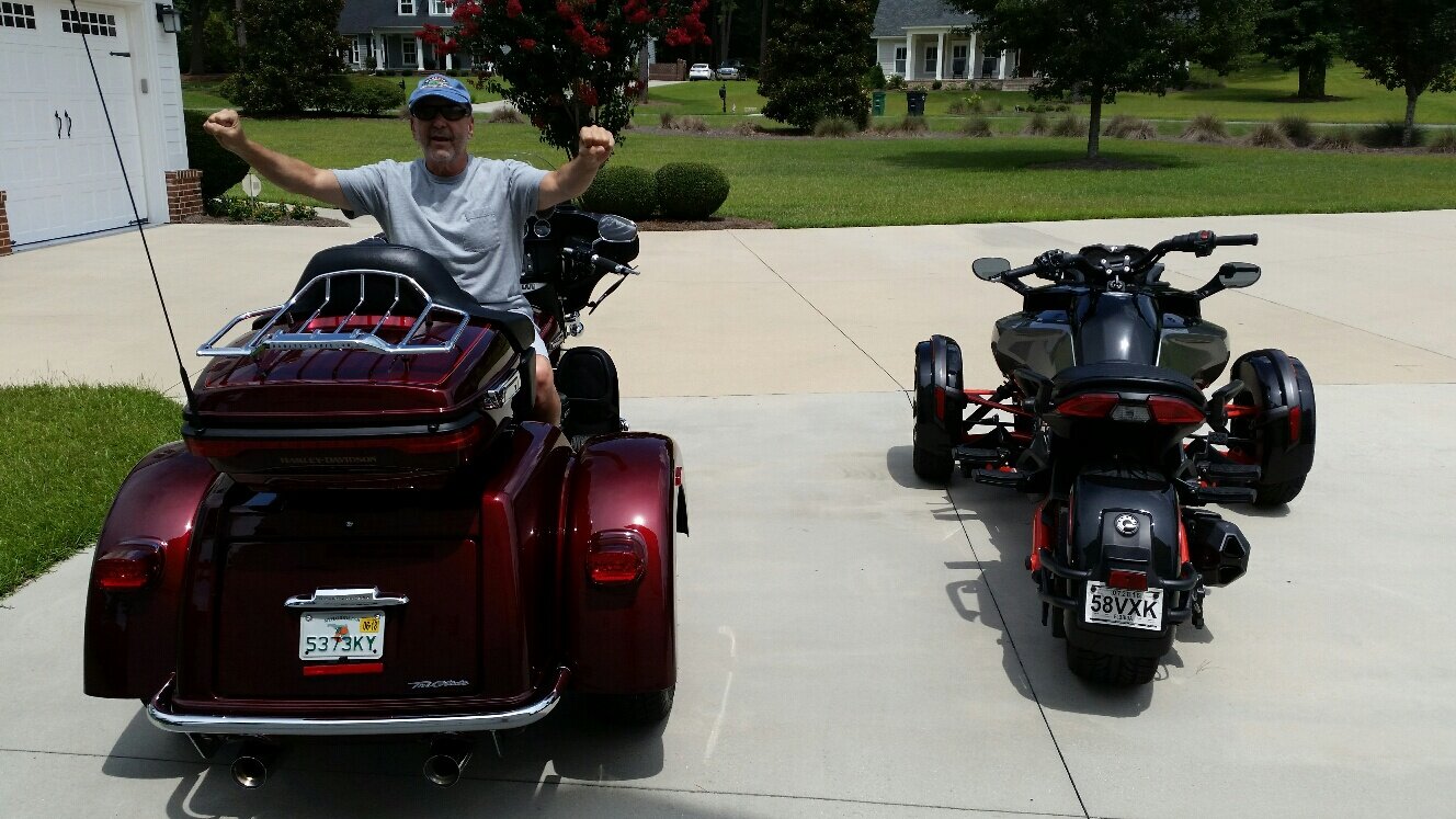 Trying to ride Harley like F3.jpg