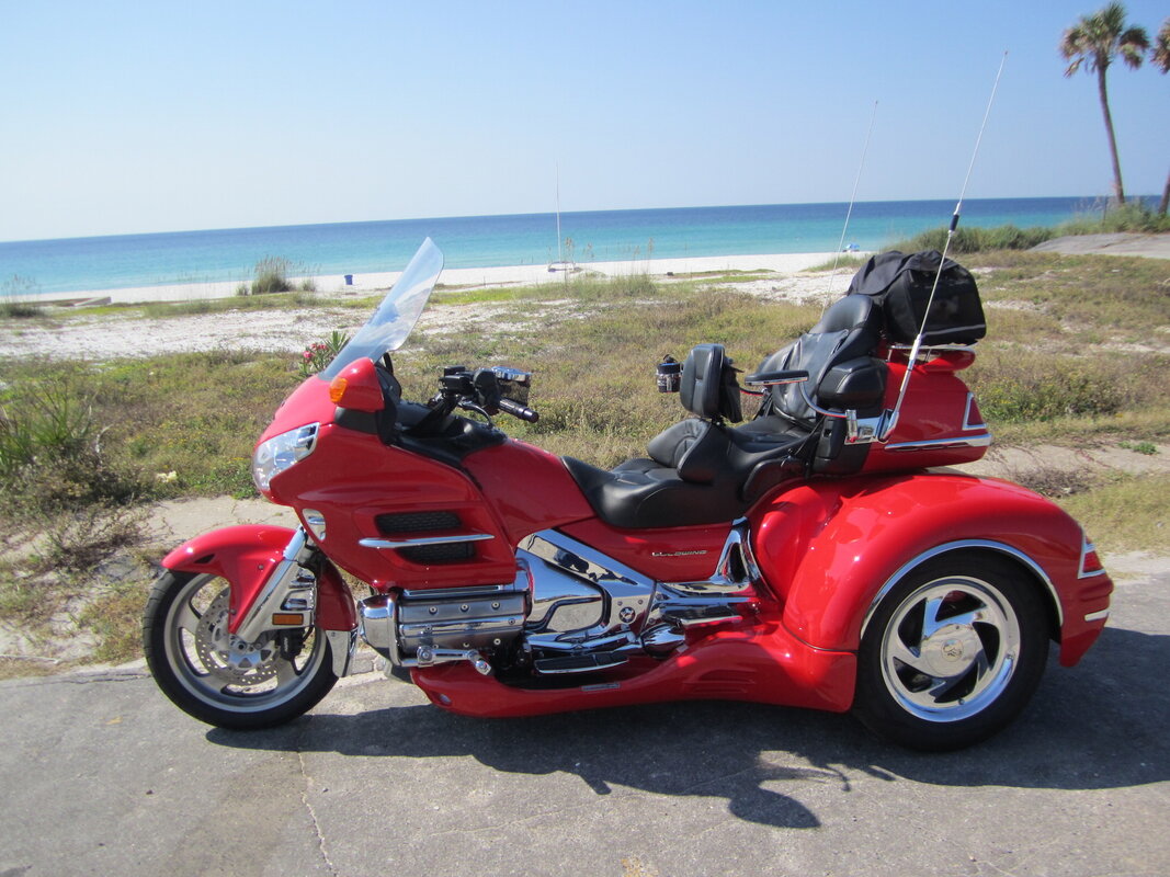 Honda Goldwing 2004.JPG