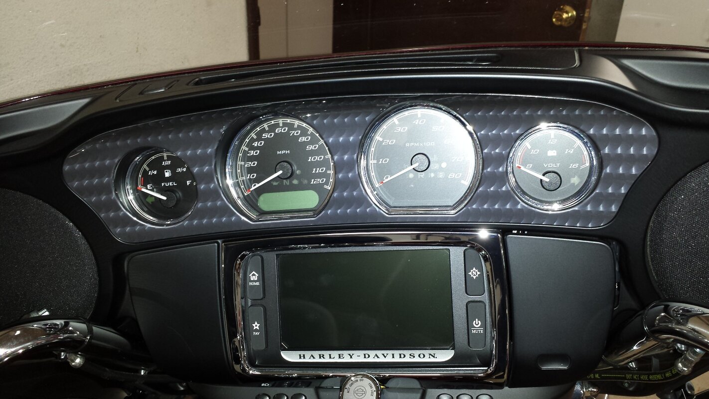 Dash trim resized.jpg