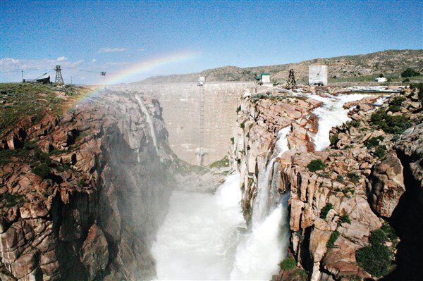 PathfinderDam2010 (600 x 399).jpg