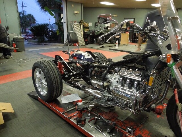 2002 Valkyrie Trike conversion 040 (640x480).jpg