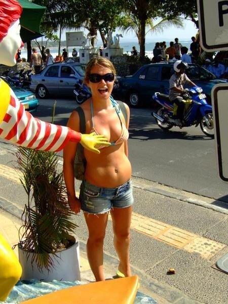 578756-Ronald-McDonald-is-a-sex-offender-1.jpg