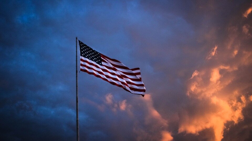 flag-2648516_960_720.jpg