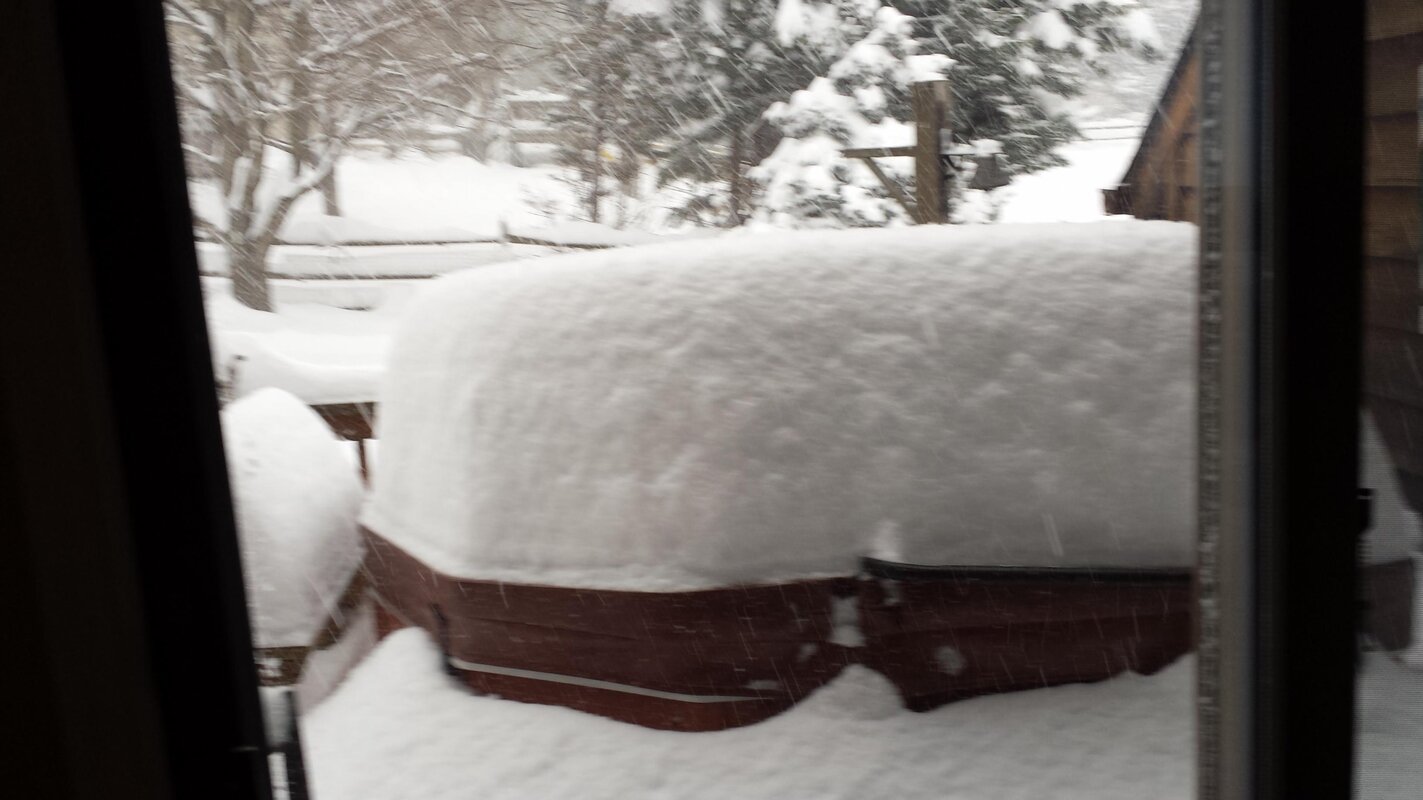hot tub feb 13 2014.jpg