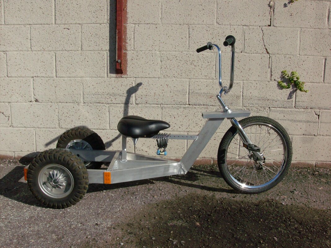 Tri-Pod.jpg Tri-Pod.jpg