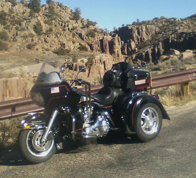 16-%20My%20wolf%20on%20bridge%20entrance,%20Freemont%20Canyon.jpg