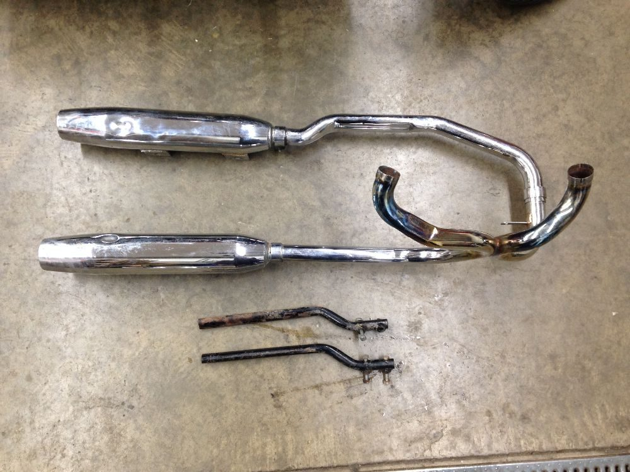 Dual Ex Sporty pipes.png