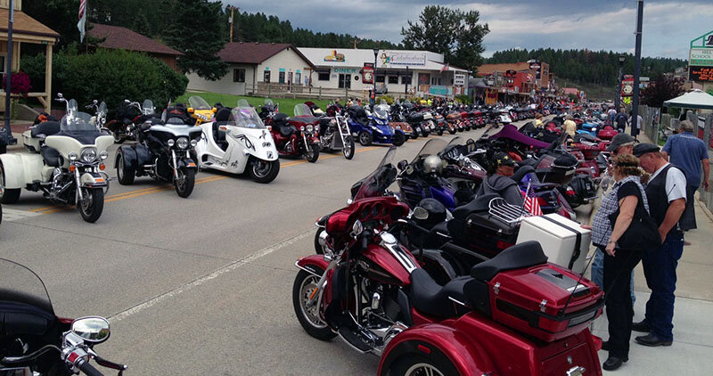 TOUR trikes pic2.jpg TOUR trikes pic2.jpg