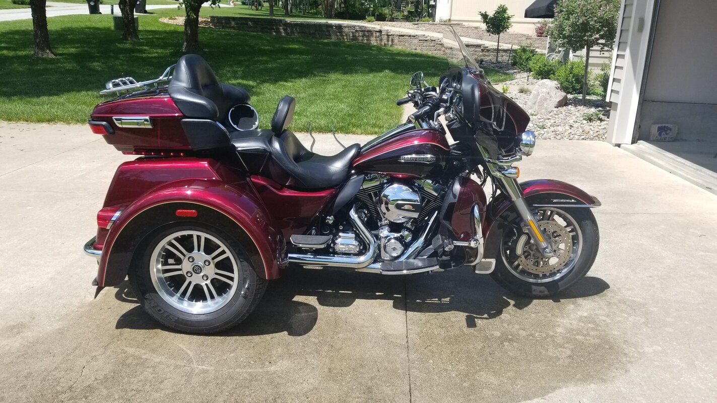 Trike_2014_TriGlide.jpg Trike_2014_TriGlide.jpg