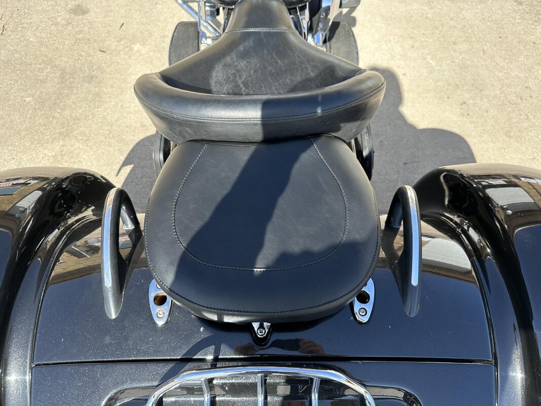 2016 FLRT Pillion Pad Project completed (2).jpg