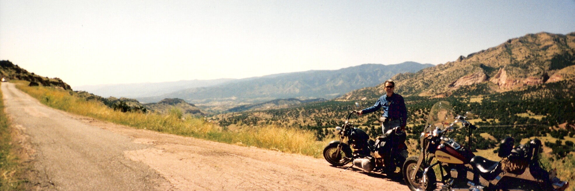 Bill on Skyline Drive above Canon City, CO.JPG