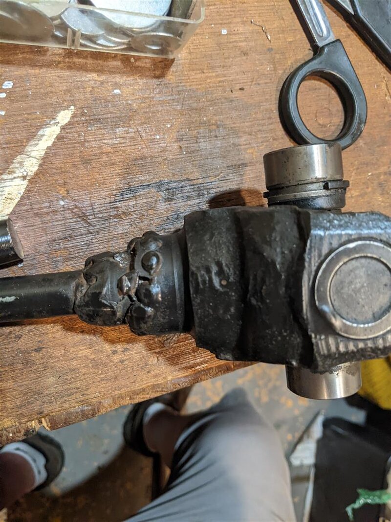 Shaft Removed (5) (Large).jpg Shaft Removed (5) (Large).jpg