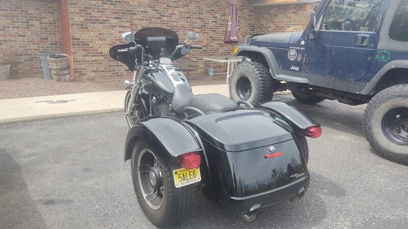 G-21 Freewheeler-037(Alloway Inn).jpg