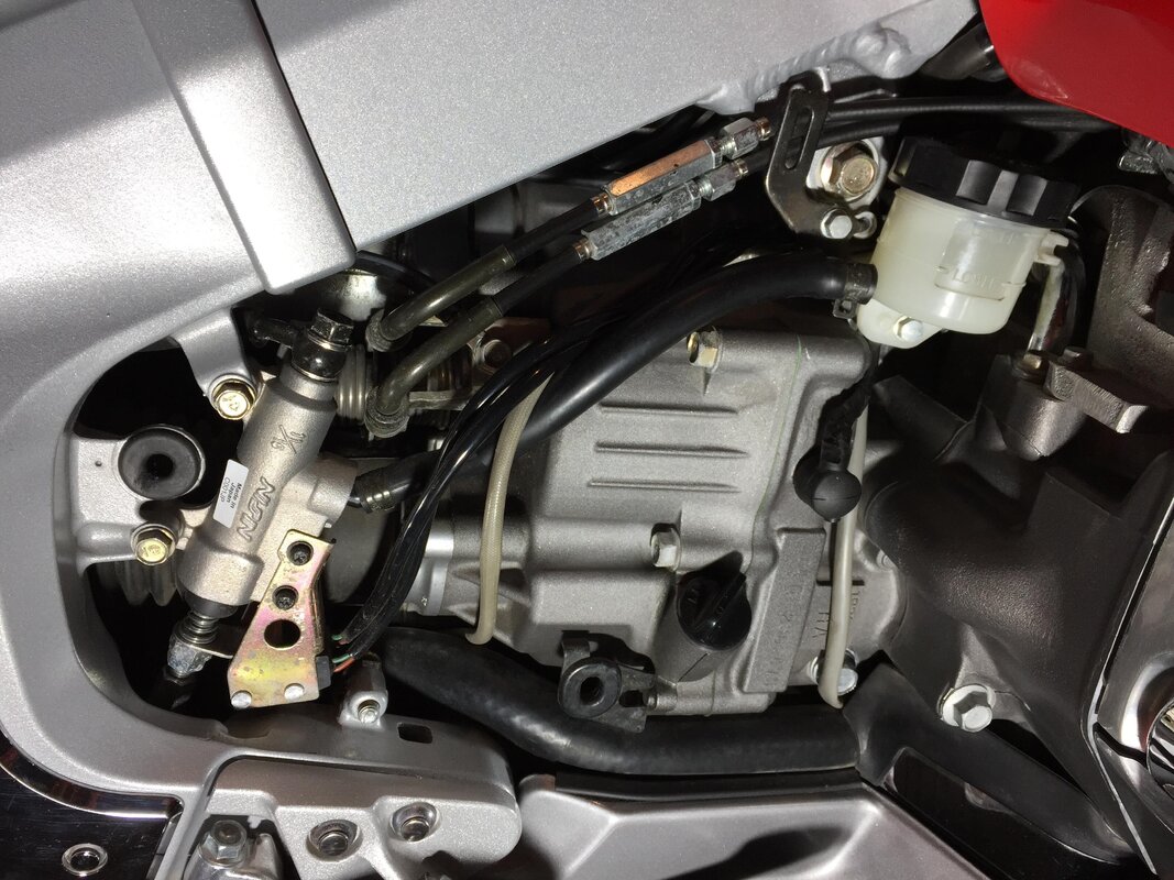 Rear Master Cylinder.jpg