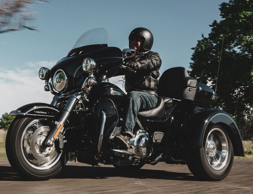 2016-Harley-Davidson-Tri-Glide-Ultra-Action.jpg