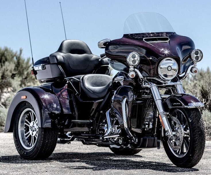 HARLEY-DAVIDSON-Trike-Tri-Glide.jpg