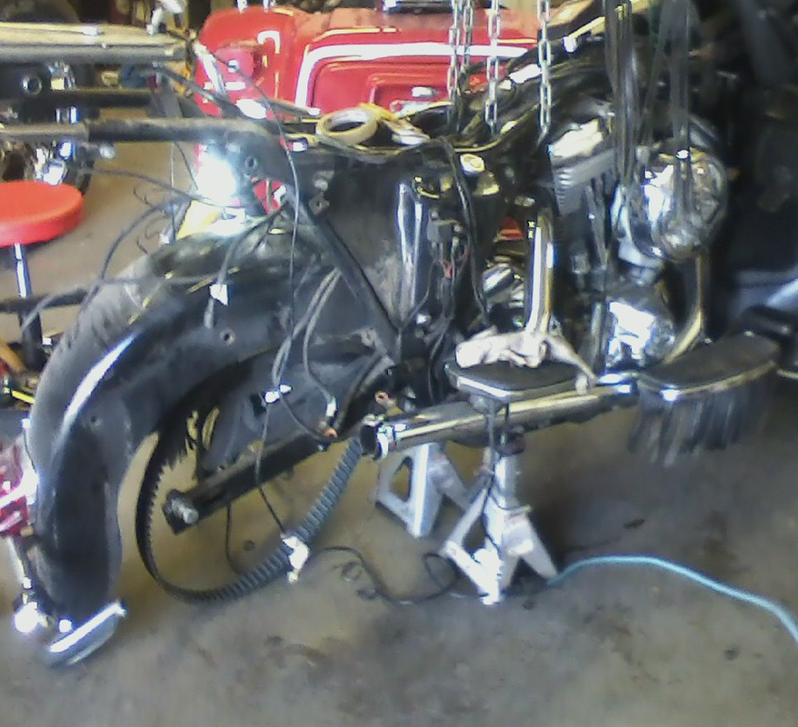 c-11-rearfenderandmountinghardwaredropped_zps09e87b9e.png