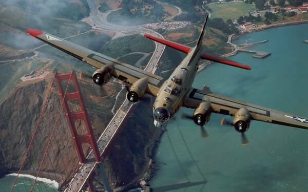 b-17 over the golden gate bridge.jpg