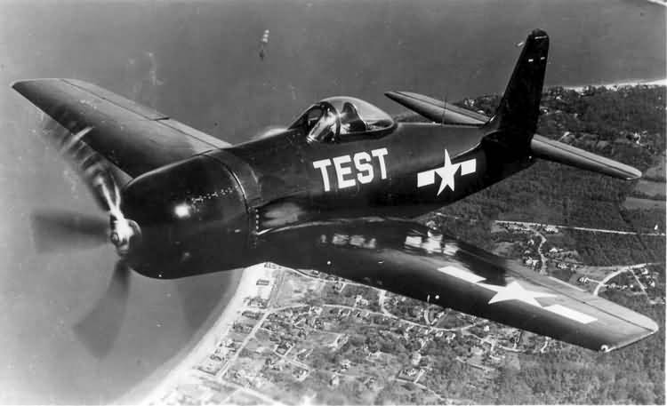 F8F_Bearcat_%28flying%29.jpg