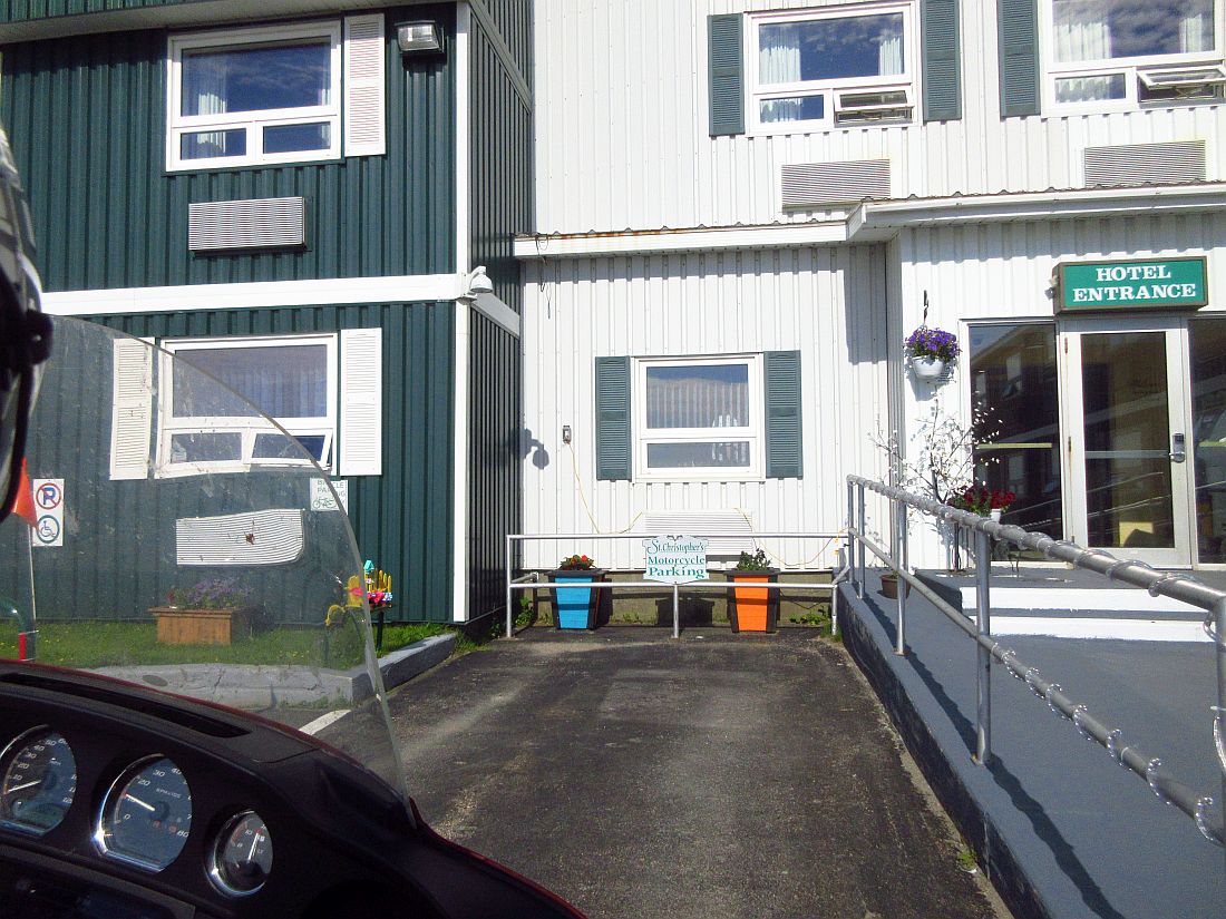1-hotel.jpg