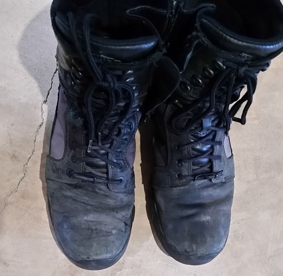 Boots%203-18.jpg