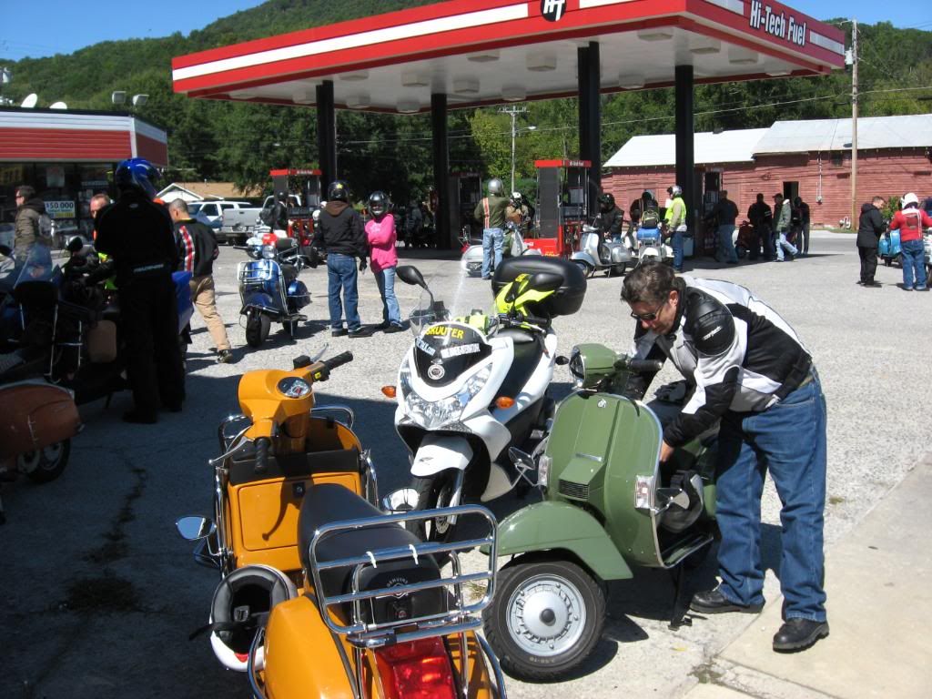 HILLONWHEELS210-3-2011004.jpg