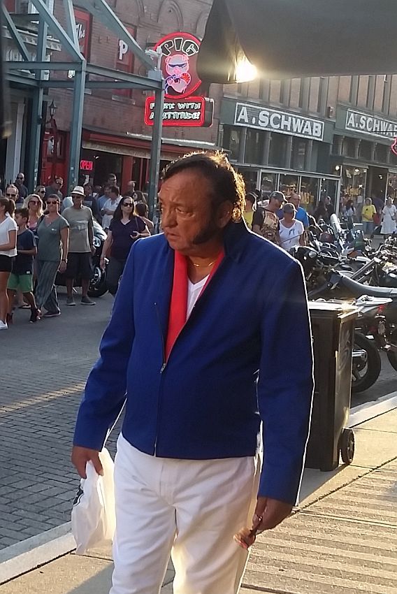 45%20Elvis_zps3iwgjhnr.jpg