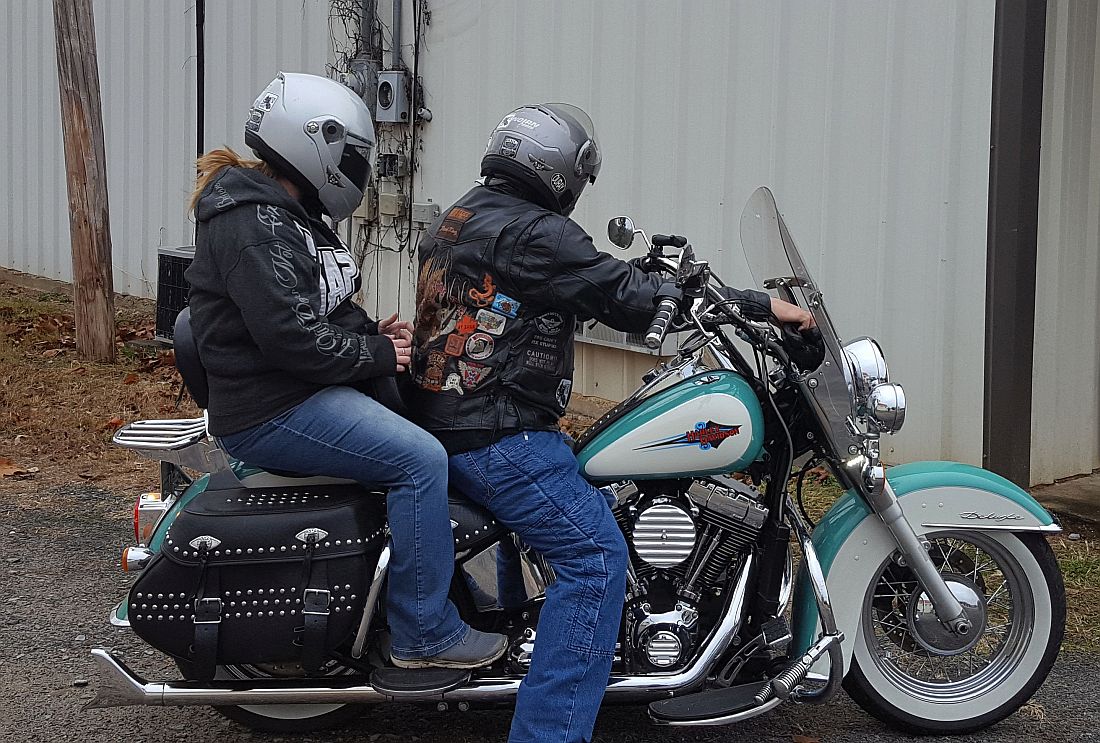 Cristy%20Softail%20Ride%2012-21-17.jpg