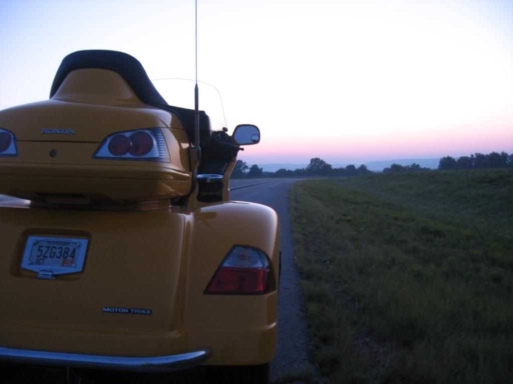 TrikeBreakfast001.jpg