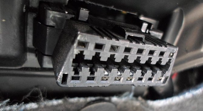 obdii-port.png