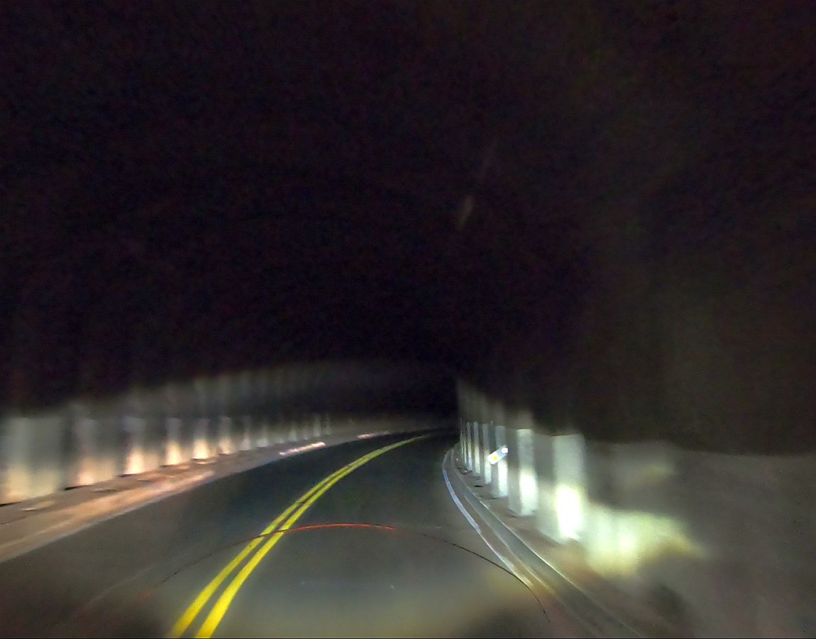 27-Curve%20in%20tunnel.jpg