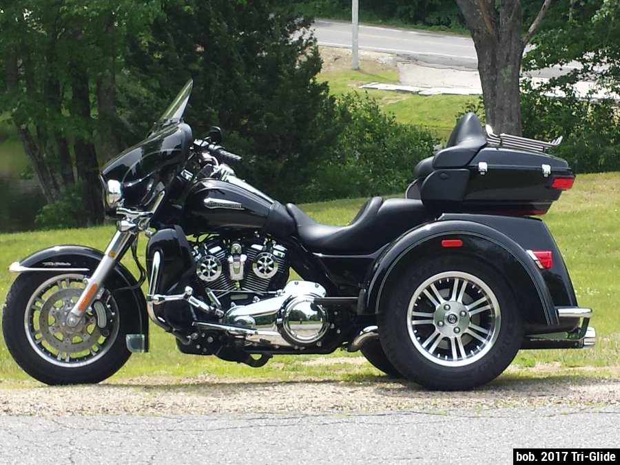 2017-TRI-GLIDE.jpg