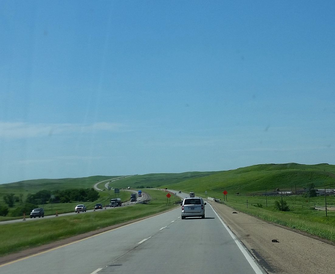 D3-5%20Headed%20to%20Hills.jpg
