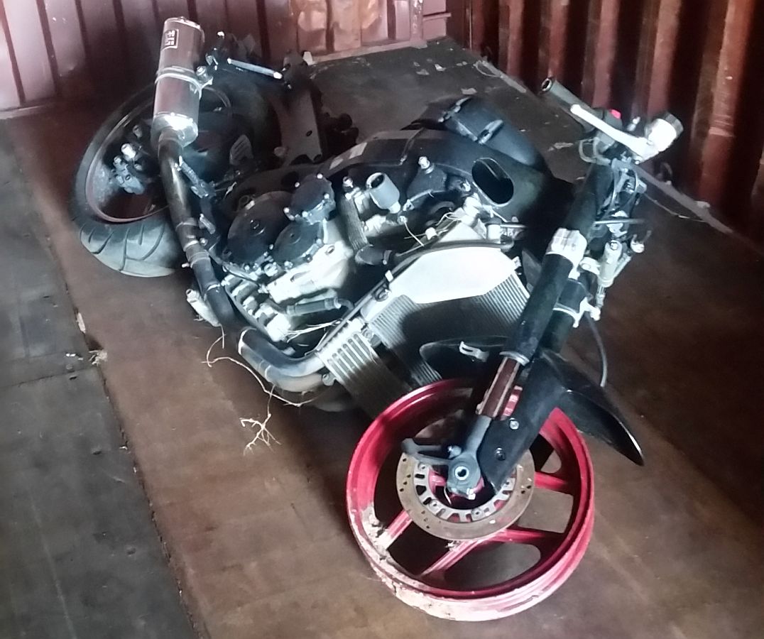 R1000.jpg