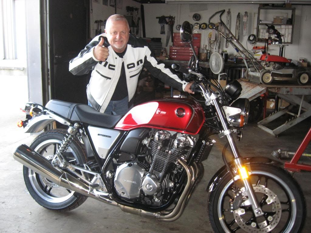 CB1100001_zpsb25210e4.jpg